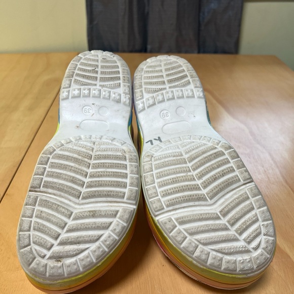 Crocs Unisex Women’s 7.5 Men’s 6 - White / Multi Crocband Platform Rainbow Clogs - Picture 5 of 5